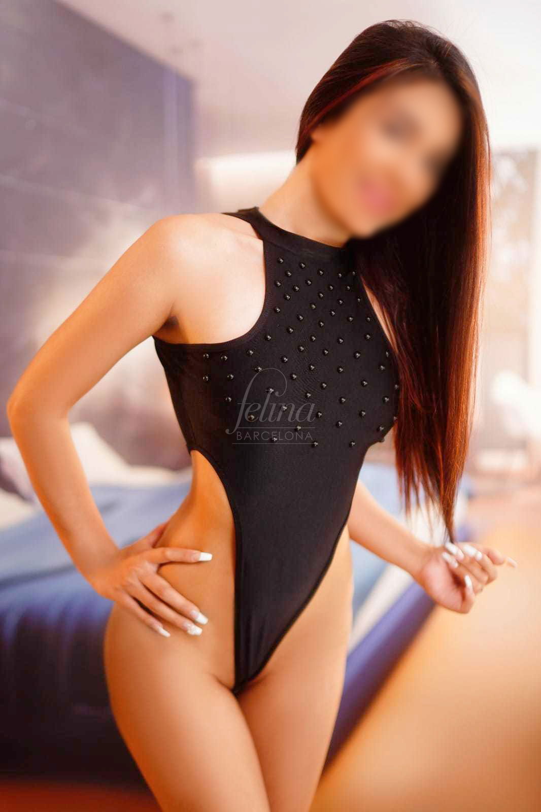 Escorte de luxe avec lingerie noire à Felina Barcelone, Helen